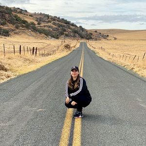 Meet your Posher, Angela